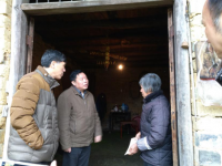 市供销社到精准扶贫联系点开展访贫慰问