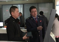 赤壁：政务服务中心实行“朝九晚五”提效能